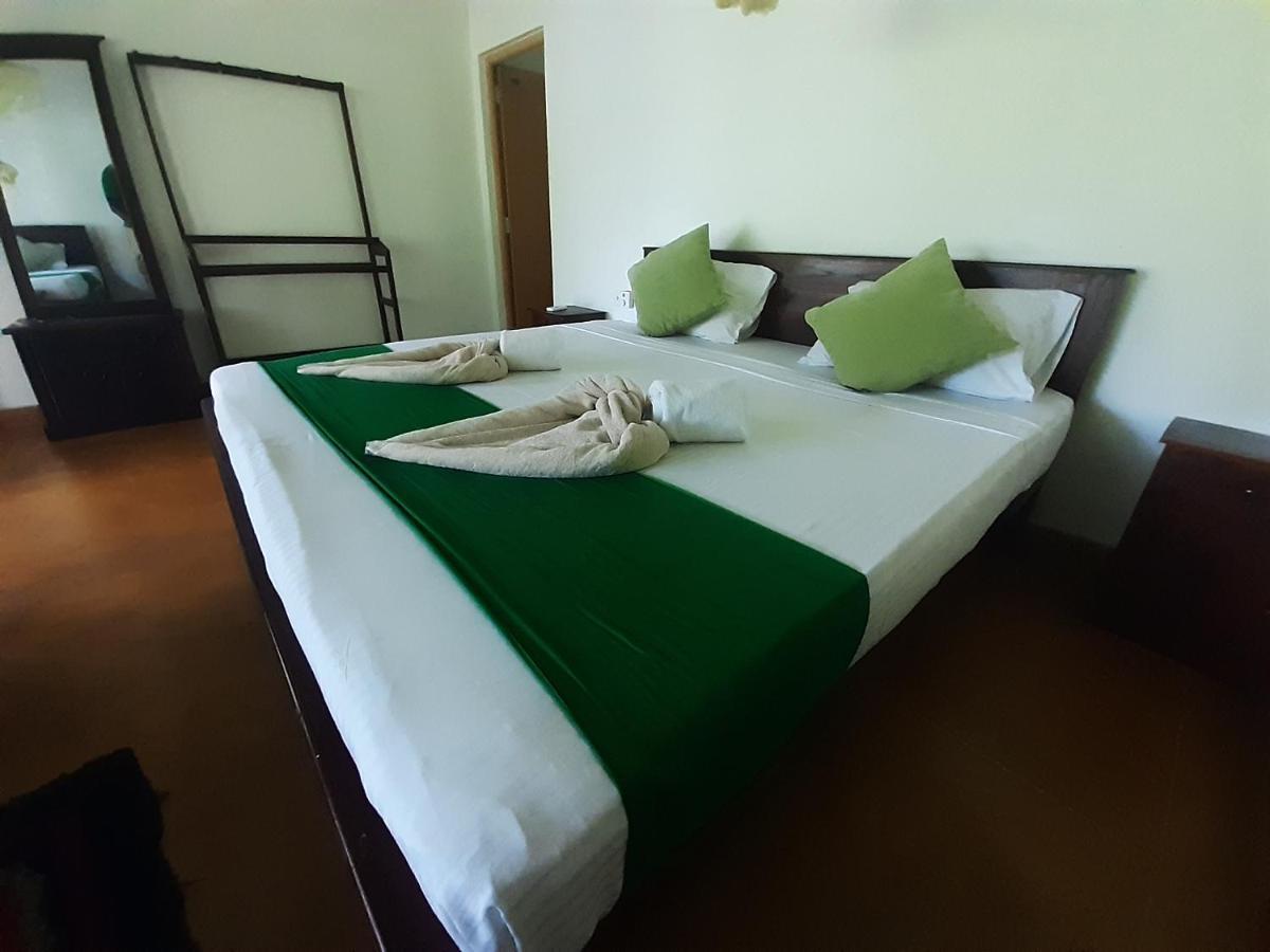 Banana Rest Sigiriya Bed & Breakfast Exterior foto