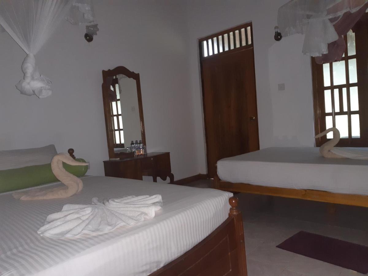 Banana Rest Sigiriya Bed & Breakfast Exterior foto