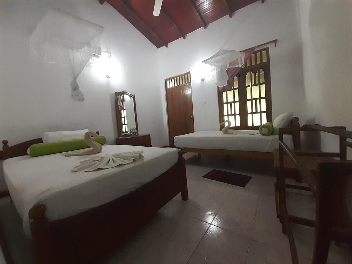 Banana Rest Sigiriya Bed & Breakfast Exterior foto