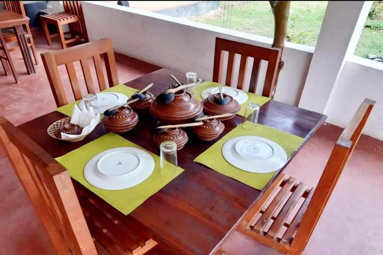 Banana Rest Sigiriya Bed & Breakfast Exterior foto