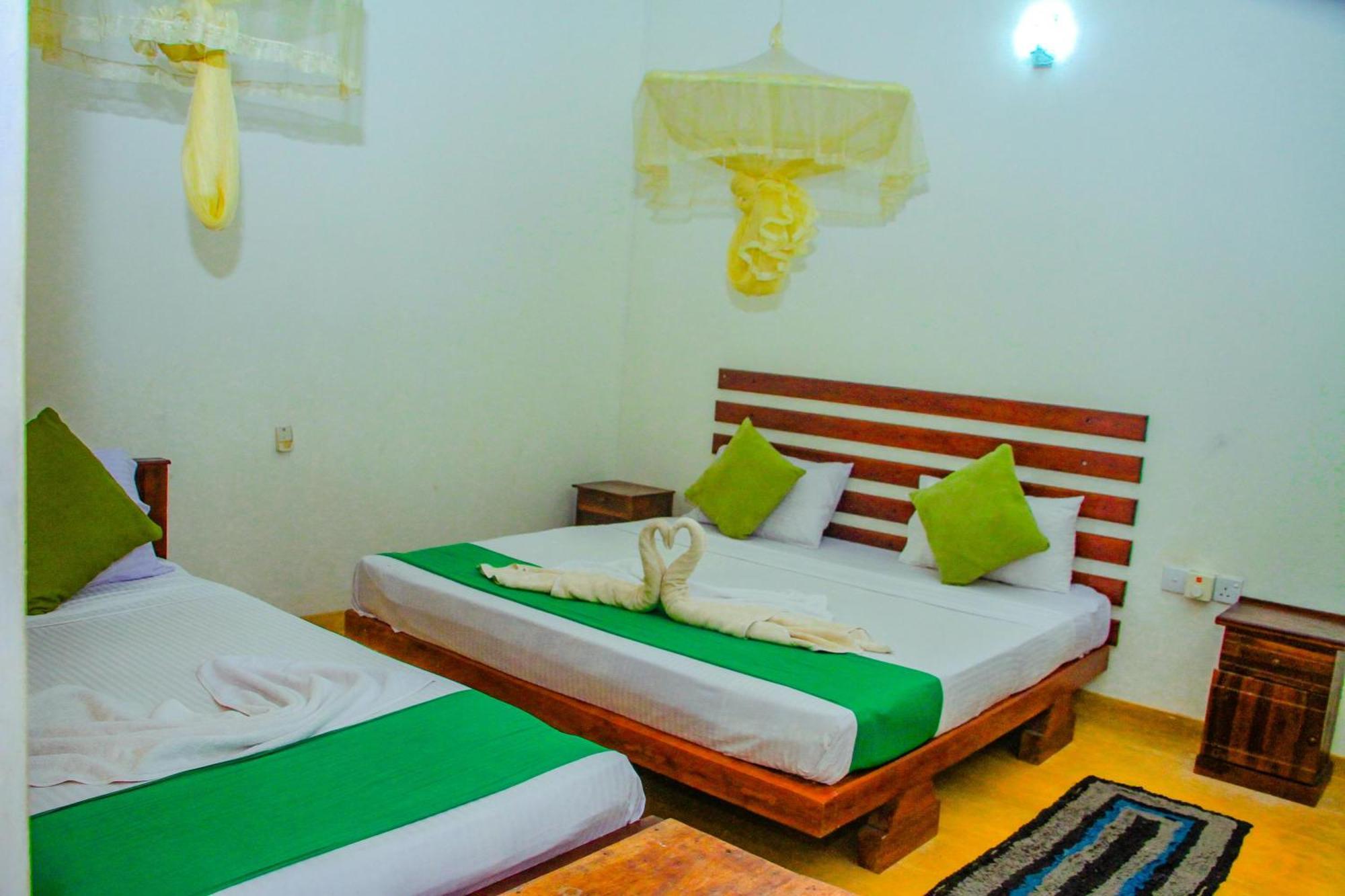 Banana Rest Sigiriya Bed & Breakfast Exterior foto